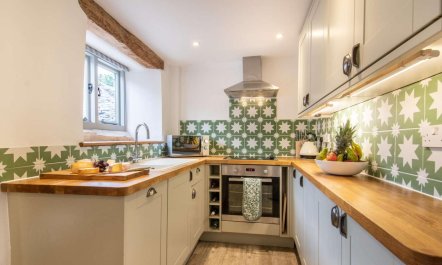 3 Bed in Stroud 4