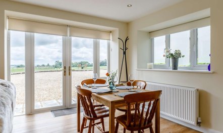 1 Bed in Corsham 6