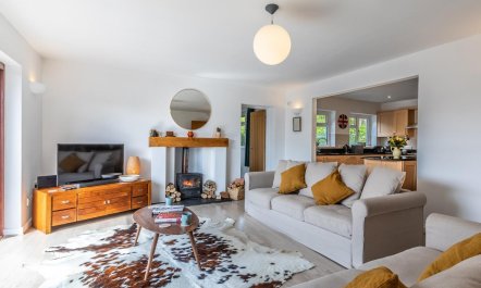 4 Bed in Braunton 2