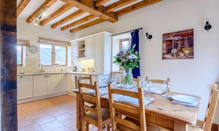 3 Bed in Newtown 4