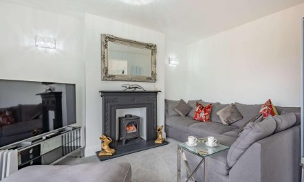 4 Bed in Conwy 2