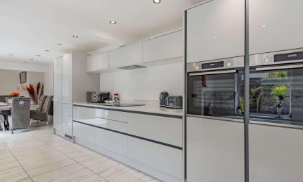 4 Bed in Conwy 8