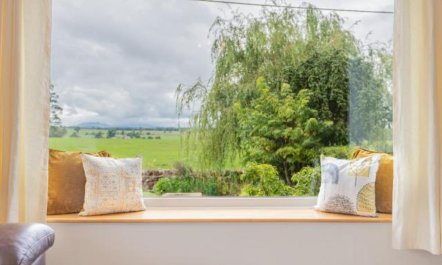 4 Bed in Penrith 2