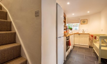 1 Bed in Abergavenny 8