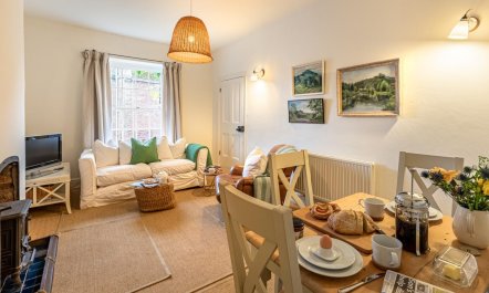 1 Bed in Abergavenny 4