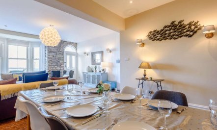 5 Bed in Aberdyfi 5