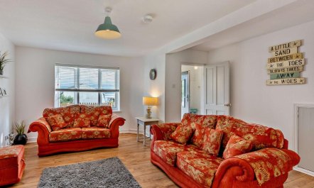3 Bed in Aberdyfi 3