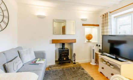2 Bed in Pickering 2