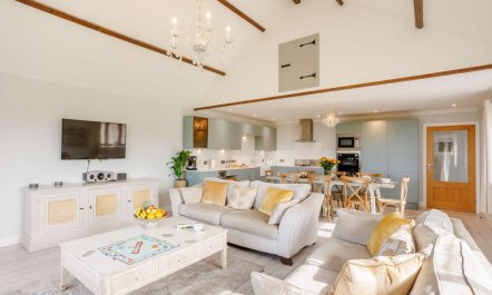 4 Bed in Bideford 3