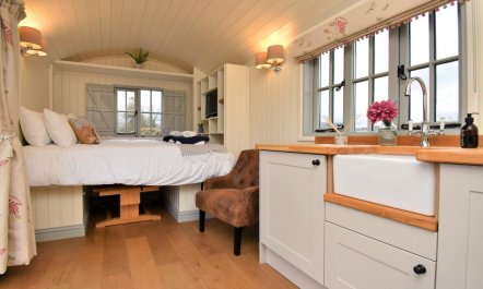 1 Bed in Rhayader 4