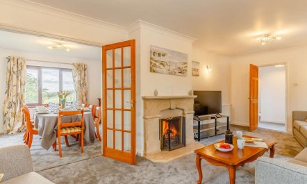 4 Bed in Bodmin 2