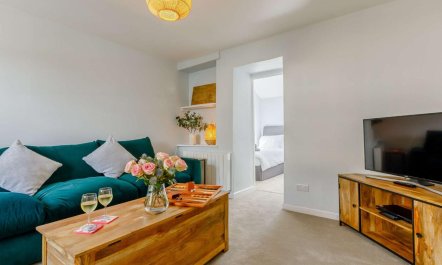 3 Bed in Budleigh Salterton 1