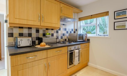 2 Bed in Romney Marsh 7