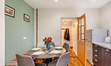 3 Bed in Rhayader 4