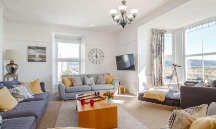 8 Bed in Barmouth 2