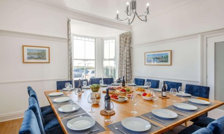 8 Bed in Barmouth 7