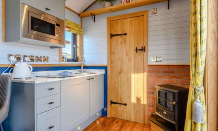 1 Bed in Rhayader 3