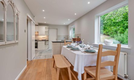 3 Bed in Wareham 8