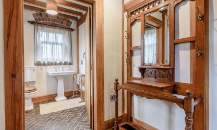 3 Bed in Leek 9