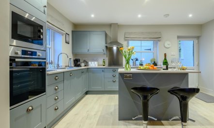 4 Bed in Brecon 4