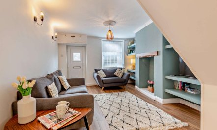 2 Bed in Dawlish 2