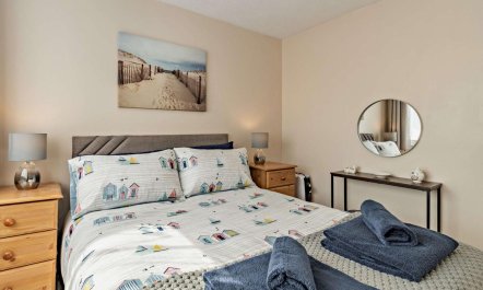 2 Bed in Pembroke 9