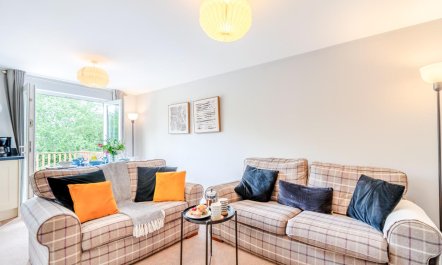 3 Bed in Tenby 2
