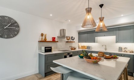 3 Bed in Tenby 8