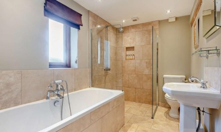 3 Bed in Heathfield 5