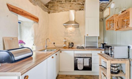 1 Bed in Llandysul 6