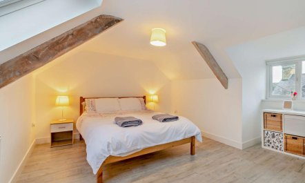 4 Bed in Cardigan 6