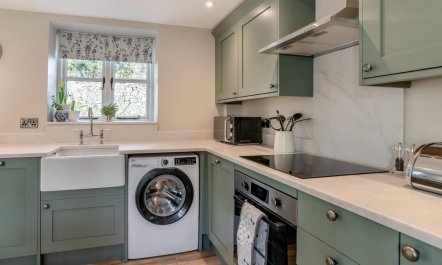 2 Bed in Brecon 4