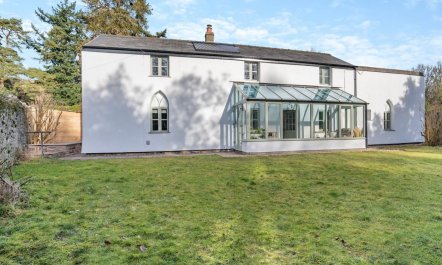 2 Bed in Brecon