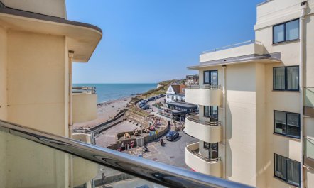 2 Bed in Rottingdean 1