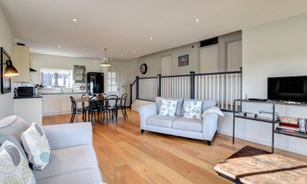 2 Bed in Shingle Street, Woodbridge 2