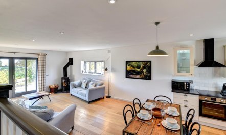 2 Bed in Shingle Street, Woodbridge 3