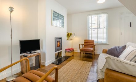 2 Bed in Whitstable 5