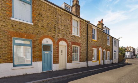 2 Bed in Whitstable 5