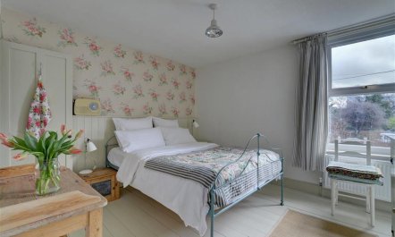2 Bed in Whitstable 6