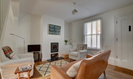 2 Bed in Whitstable 1