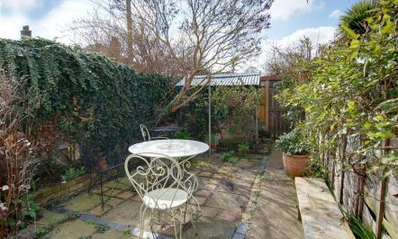 2 Bed in Whitstable 9
