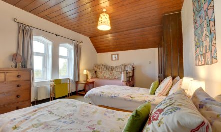 4 Bed in Netherfield 9