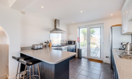 3 Bed in Deal 4