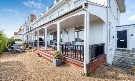 3 Bed in Deal