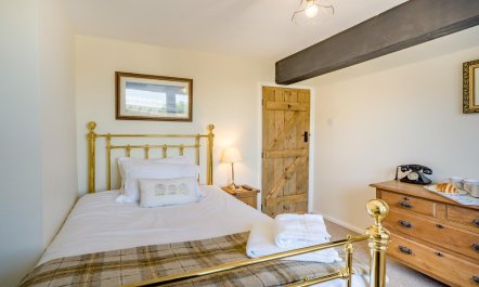 3 Bed in Hawes 5