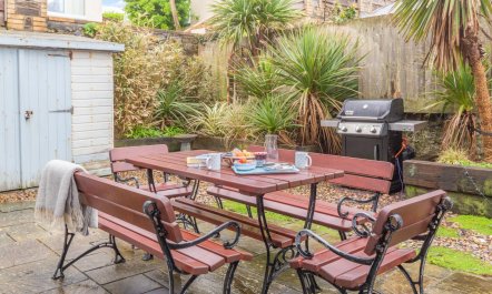 5 Bed in Perranporth 2