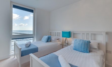 2 Bed in Brighton Marina Village 2