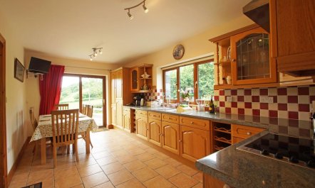3 Bed in Aberdyfi 4