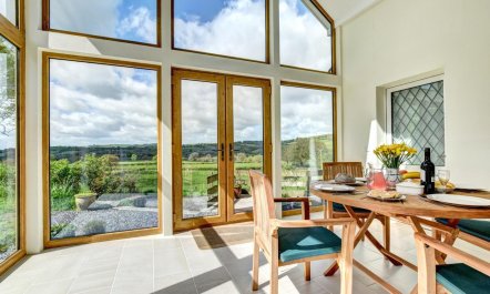 3 Bed in Ffarmers