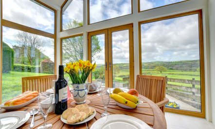 3 Bed in Ffarmers 7